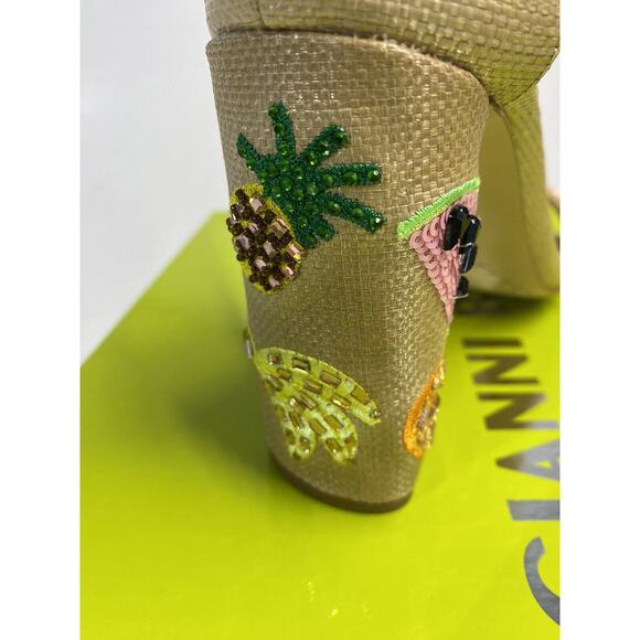 ((NEW)) Gianni Bini "Joenahtwo" Natural Straw Summer Beach Heels Size 6M Fruit - Picture 6 of 10